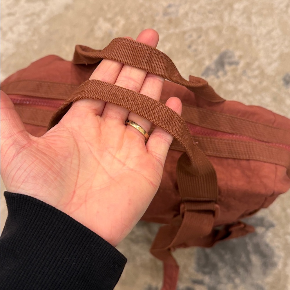 Tommy Bahama Dark Dusty Pink
Terracotta Convertible Backpack Laptop
Bag - Picture 2 of 12